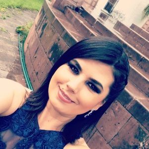 Meet your Posher, Veronica